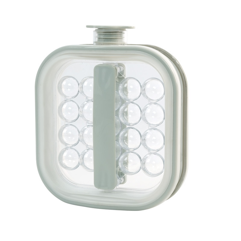 Portable Silicone Ice Ball Maker Bottle 🧊